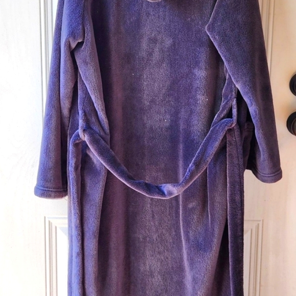 Victoria's Secret Plush Gray Robe Large - Picture 3 of 7